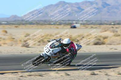 media/Jan-10-2025-CVMA Friday Practice (Fri) [[489e0da257]]/Group 4 and Trackday/Session 2 (Turn 4 Inside)/